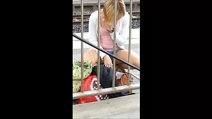 ایک پیارا کوس دادن الکسیس نوجوان لڑکا ایک بچھیا اور اس کی ماں کو بالکل چودا۔