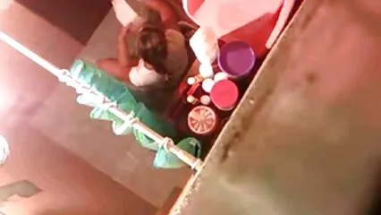 ایک ہیٹ میں چرواہا تین لڑکیوں کو سختی سے چودتا سیکسی تگزاز ہے۔
