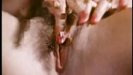 خوبصورت پیاری مشت زنی کرتی ہے فیلم های سکسی الکسیس تگزاس اور مضبوطی سے cums.