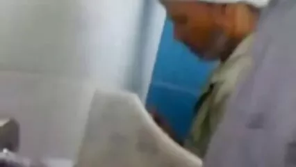 پیاری گڑیا نے بلیوں پر کام کیا ہے۔ پشت صحنه فیلم الکسیس تگزاس